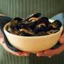 steamed_mussels_with_wine_garlic_and_parsley.jpg